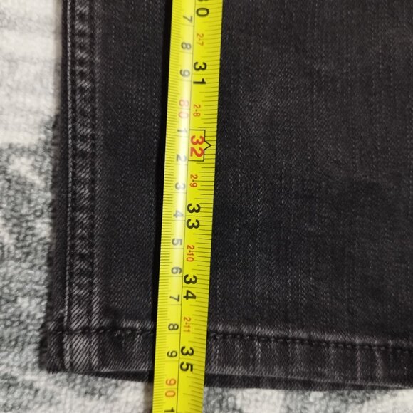 Levi’s 524 Women’s Superlow Skinny Jeans Size 25 Black Denim - Picture 7 of 8
